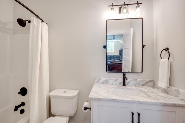 1032 Serenity Pointe Dr, Lincolnton, GA 30817