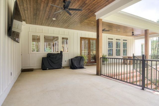 1032 Serenity Pointe Dr, Lincolnton, GA 30817