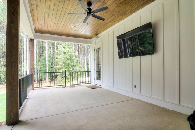 1032 Serenity Pointe Dr, Lincolnton, GA 30817