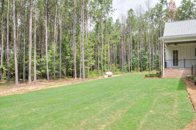 1032 Serenity Pointe Dr, Lincolnton, GA 30817