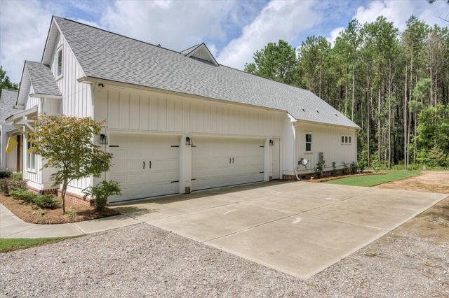 1032 Serenity Pointe Dr, Lincolnton, GA 30817
