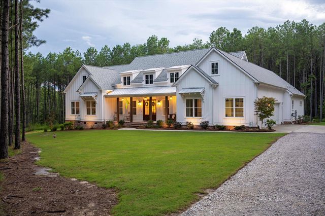 1032 Serenity Pointe Dr, Lincolnton, GA 30817