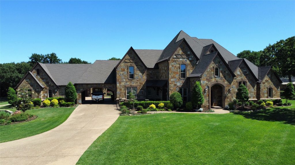 10400 Legacy Estates Drive, Burleson, TX 76028