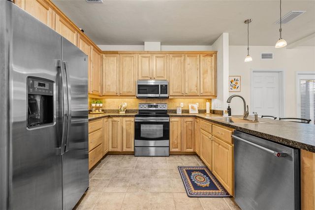 11550 NW 17TH PLACE, Gainesville, FL 32606