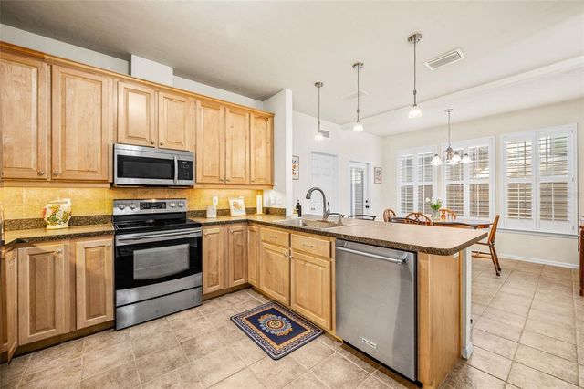 11550 NW 17TH PLACE, Gainesville, FL 32606