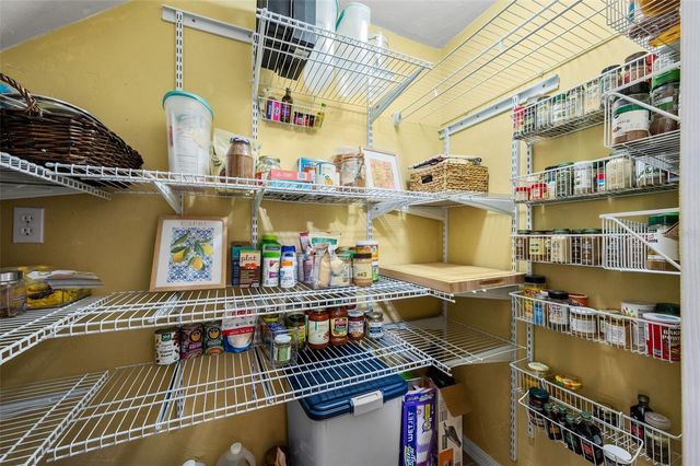 11550 NW 17TH PLACE, Gainesville, FL 32606