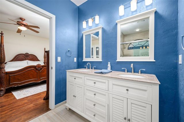 11550 NW 17TH PLACE, Gainesville, FL 32606