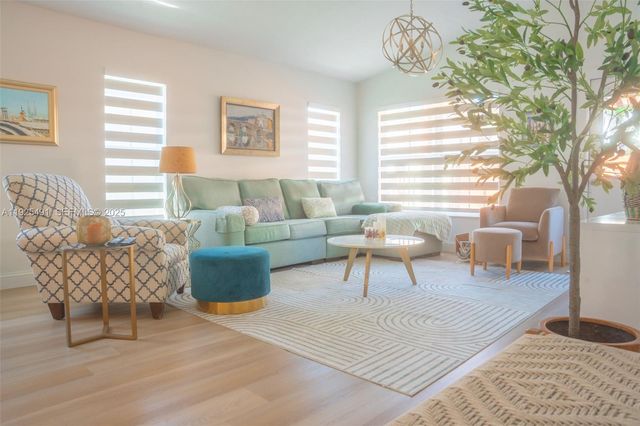 20875 NW 20th St, Pembroke Pines, FL 33029