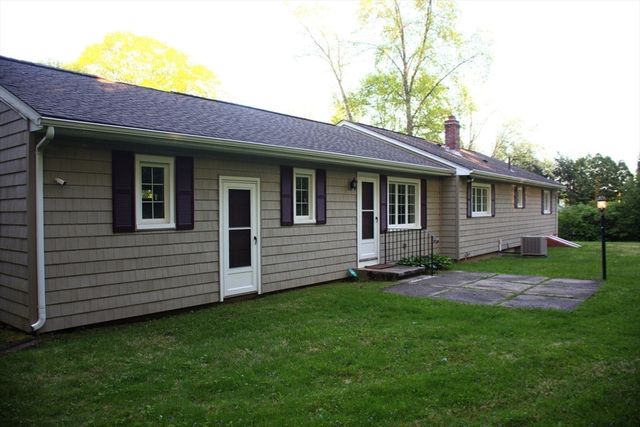 45 Aldea Ave, Dudley, MA 01571