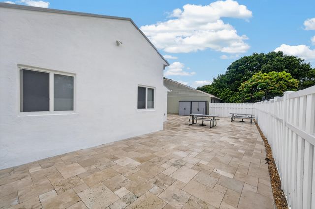 1271 SW 85TH Terrace, Pembroke Pines, FL 33025
