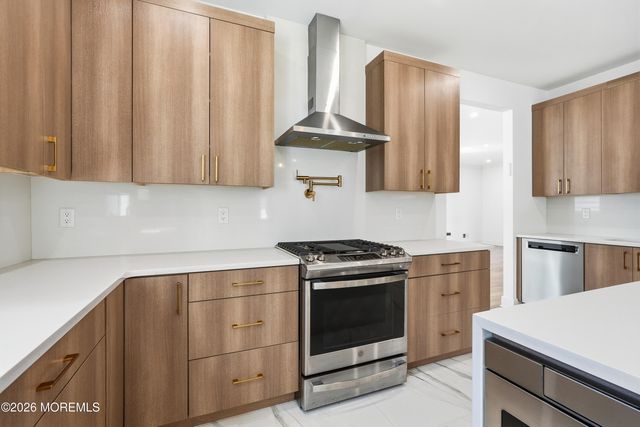 1636 Feldmus Lane, Toms River, NJ 08755