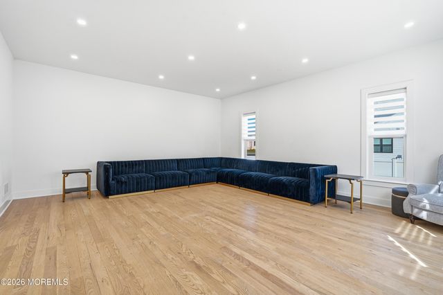 1636 Feldmus Lane, Toms River, NJ 08755