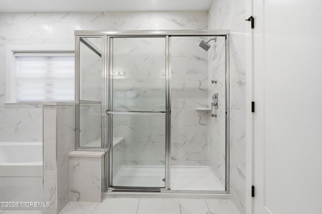 1636 Feldmus Lane, Toms River, NJ 08755