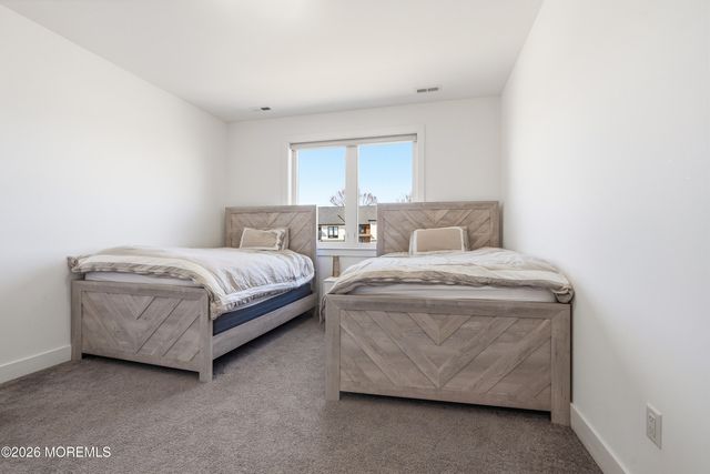 1636 Feldmus Lane, Toms River, NJ 08755