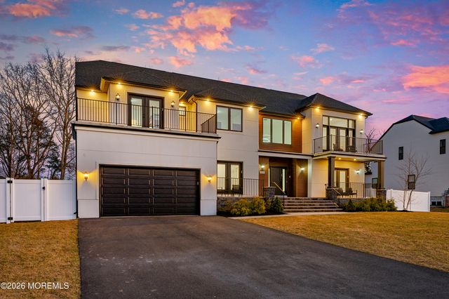 1636 Feldmus Lane, Toms River, NJ 08755