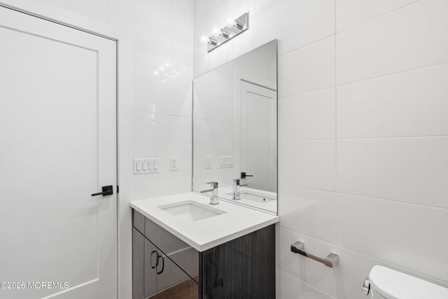 1636 Feldmus Lane, Toms River, NJ 08755