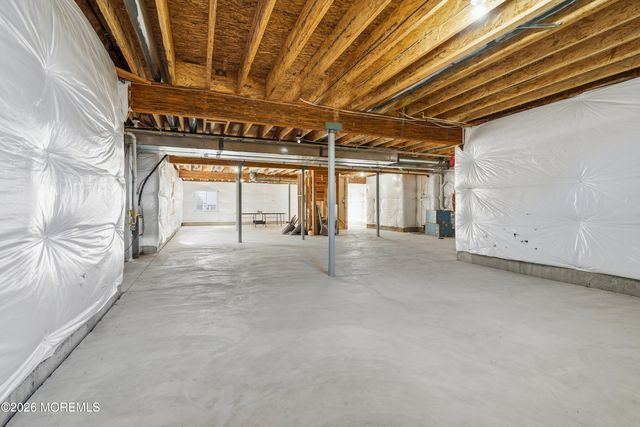 1636 Feldmus Lane, Toms River, NJ 08755