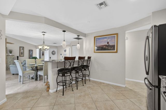 23 W Lexington Ln W W B, Palm Beach Gardens, FL 33418