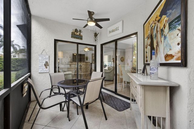 23 W Lexington Ln W W B, Palm Beach Gardens, FL 33418