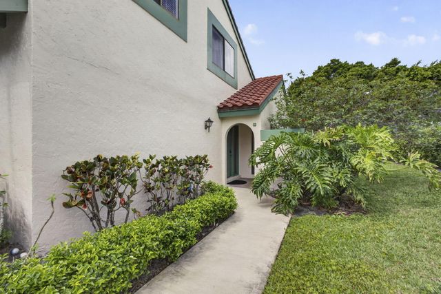 23 W Lexington Ln W W B, Palm Beach Gardens, FL 33418