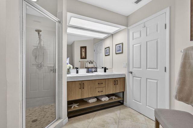 23 W Lexington Ln W W B, Palm Beach Gardens, FL 33418