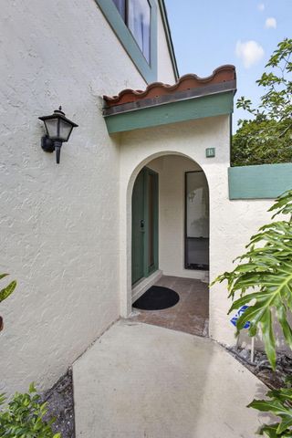 23 W Lexington Ln W W B, Palm Beach Gardens, FL 33418