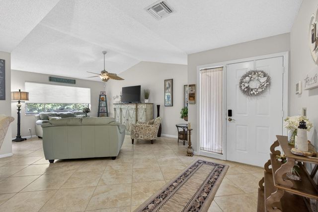 23 W Lexington Ln W W B, Palm Beach Gardens, FL 33418