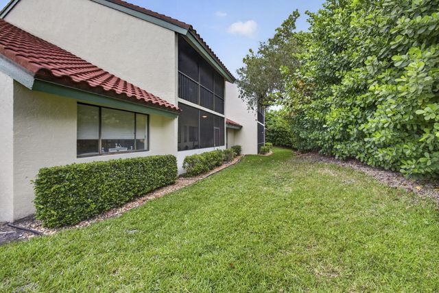 23 W Lexington Ln W W B, Palm Beach Gardens, FL 33418