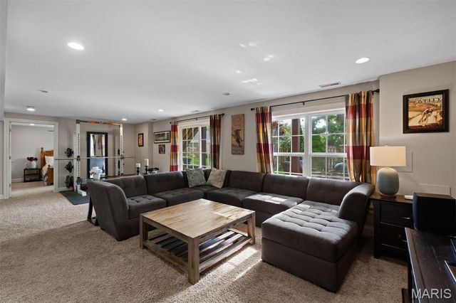 2159 Oak Drive, Crystal Lake Park, MO 63131