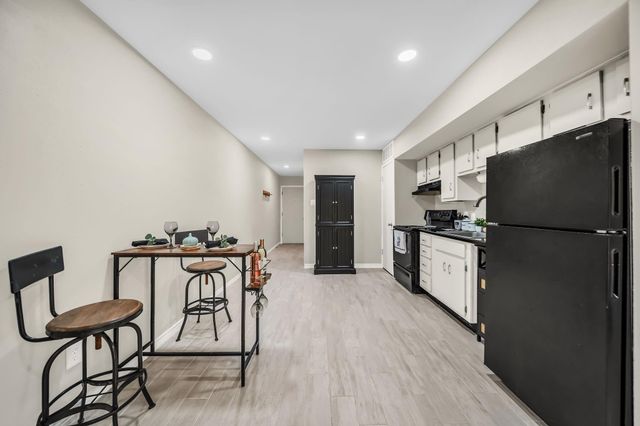 12900 Walden Road 505, Montgomery, TX 77356