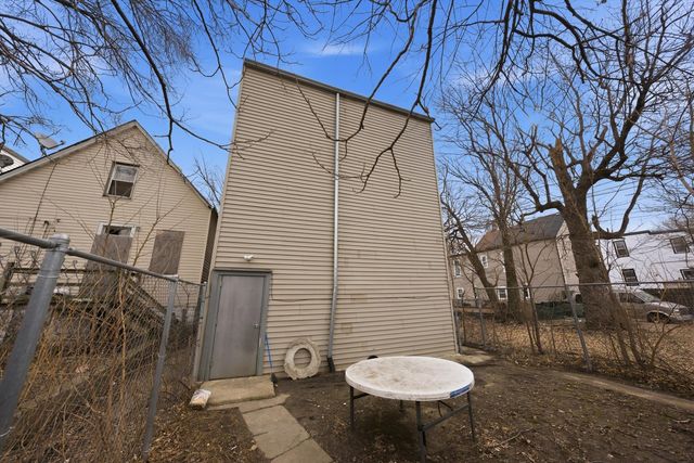 7242 S May Street 2, Chicago, IL 60621