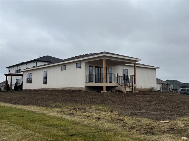27604 E 128th Court, Lee's Summit, MO 64086