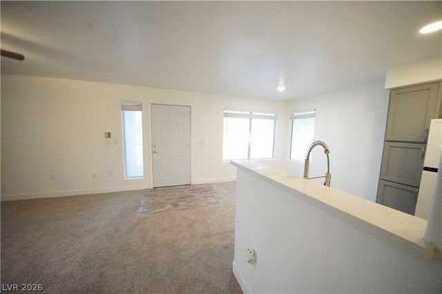 5710 East Tropicana Avenue 2028, Las Vegas, NV 89122