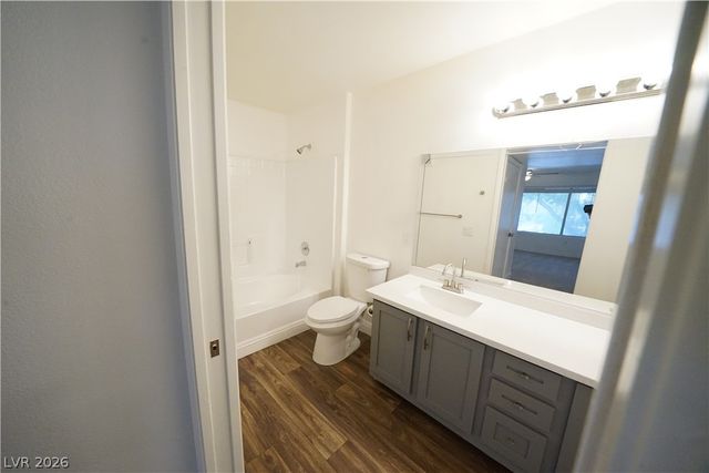 5710 East Tropicana Avenue 2028, Las Vegas, NV 89122