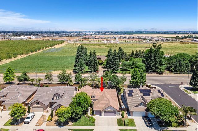 2549 Whiteash Avenue, Clovis, CA 93619