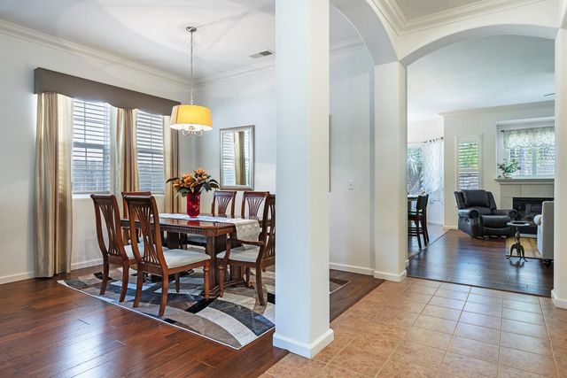 2549 Whiteash Avenue, Clovis, CA 93619