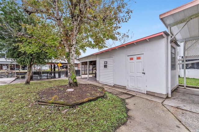 24538 WILD HOG ROAD, Astor, FL 32102