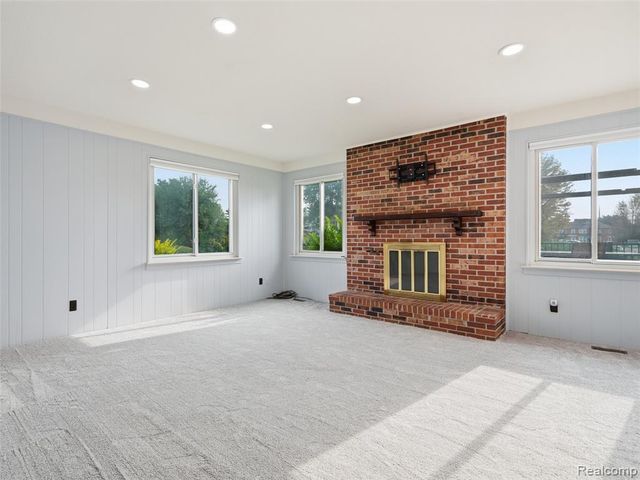 7020 Camelot Drive, Canton, MI 48187