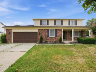7020 Camelot Drive, Canton, MI 48187