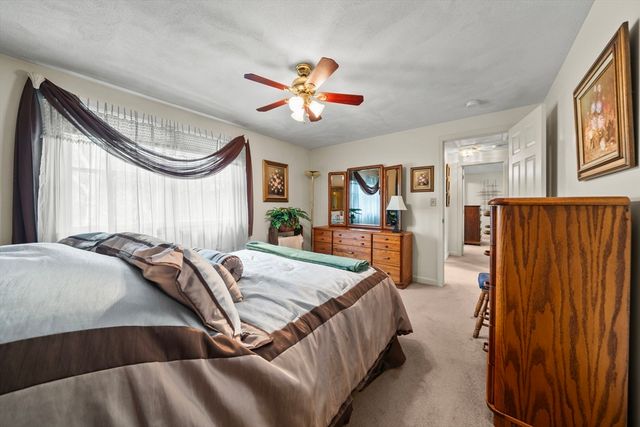 31 Emerald Dr, Lynn, MA 01904
