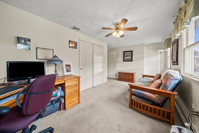 31 Emerald Dr, Lynn, MA 01904