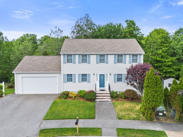 31 Emerald Dr, Lynn, MA 01904