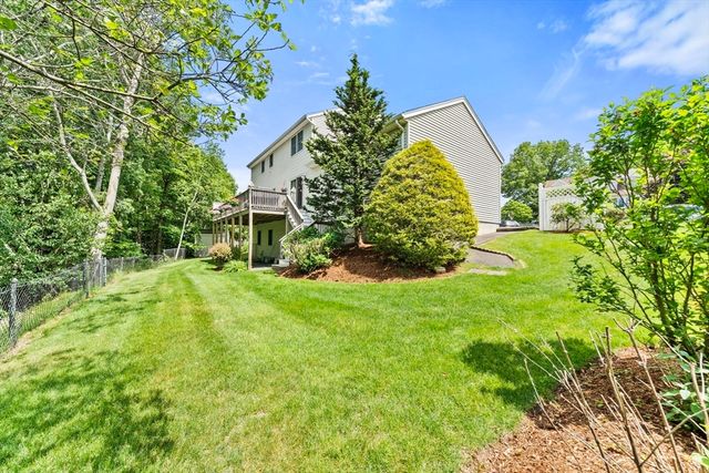 31 Emerald Dr, Lynn, MA 01904