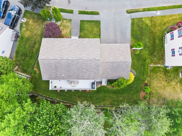 31 Emerald Dr, Lynn, MA 01904