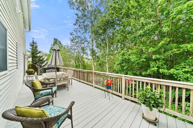 31 Emerald Dr, Lynn, MA 01904