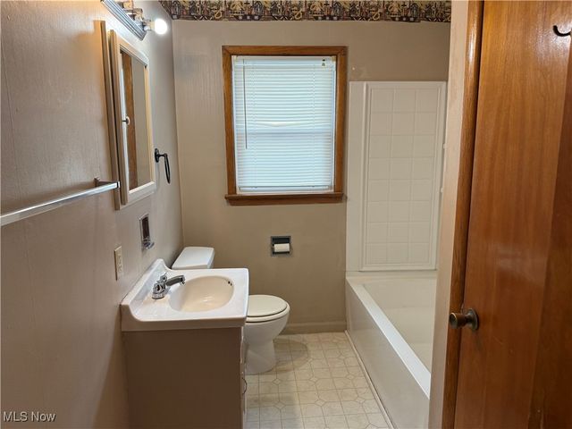 538 Spangler Drive, Zanesville, OH 43701