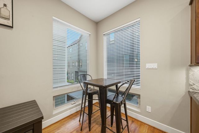 1036 W 24th Street, Houston, TX 77008