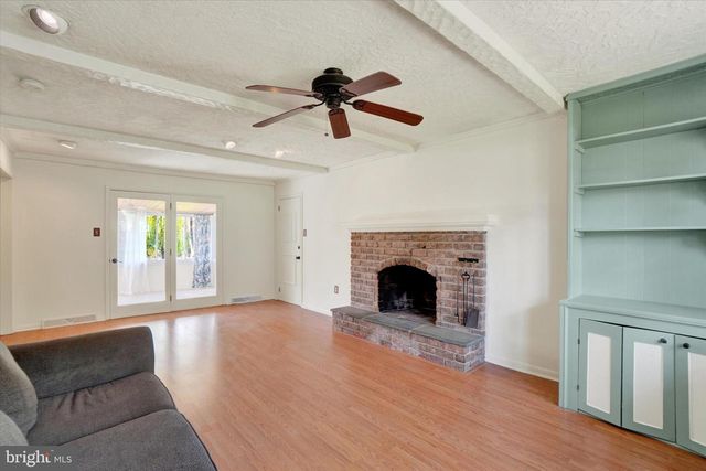 30 FOX RUN, York, PA 17403