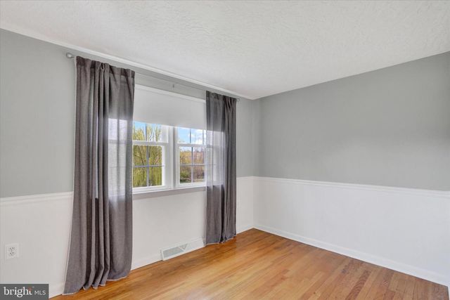 30 FOX RUN, York, PA 17403