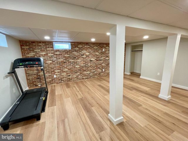 30 FOX RUN, York, PA 17403